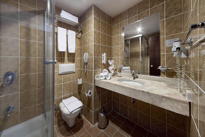 Clean Restrooms