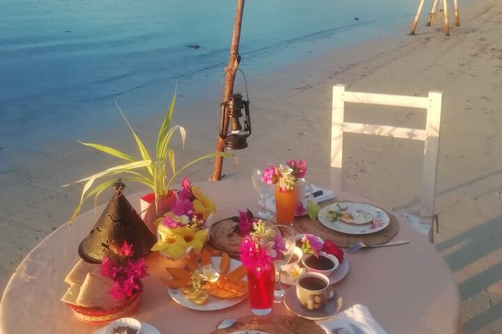 Breakfast/Coffee Service 6 of 12