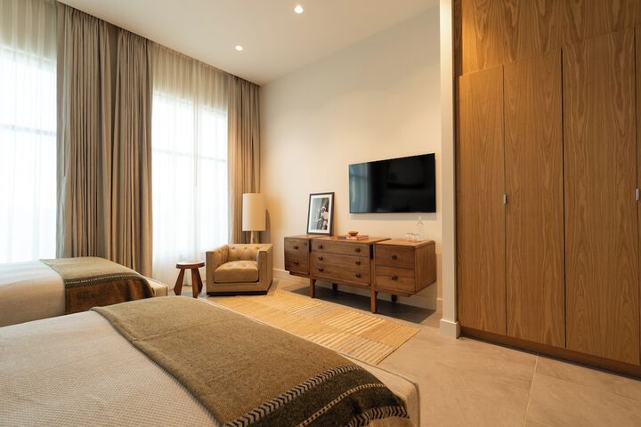 Room 8 of 47
