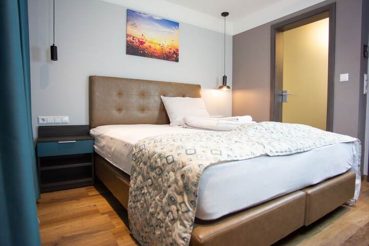Room 5 of 23