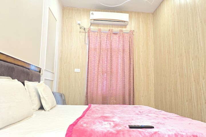 Room 38 of 75