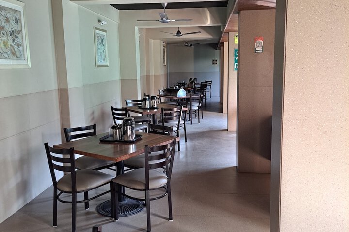 Hotel Sai Palace Express