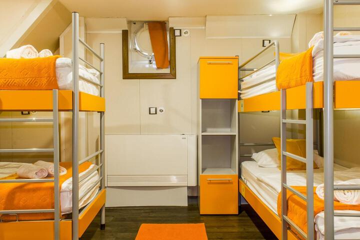 Room 63 of 146