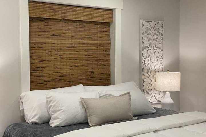 Room 43 of 426