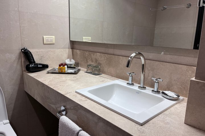 Room 14 of 38