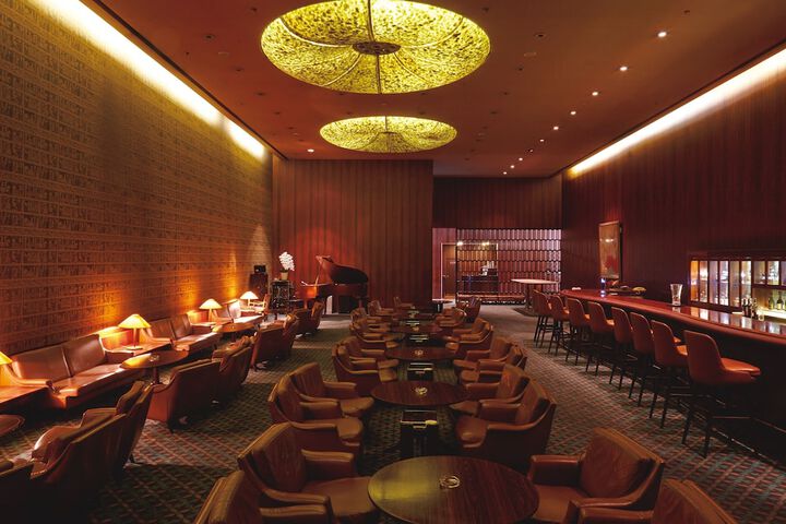 Lounge 202 of 239