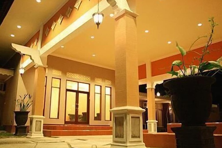 Hotel Interior 2 of 17