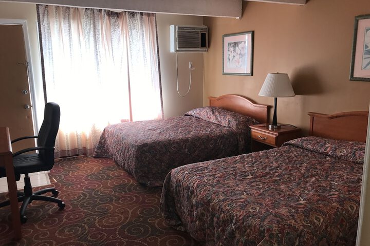 Room 3 of 16