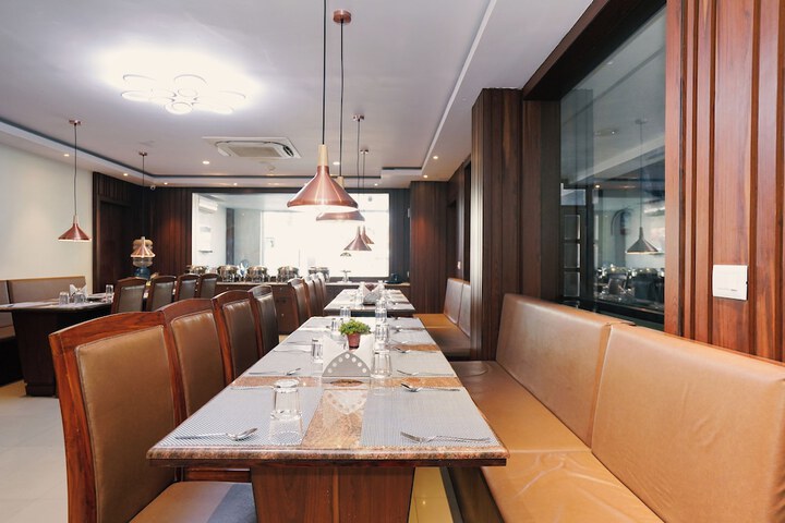 Dining 66 of 80