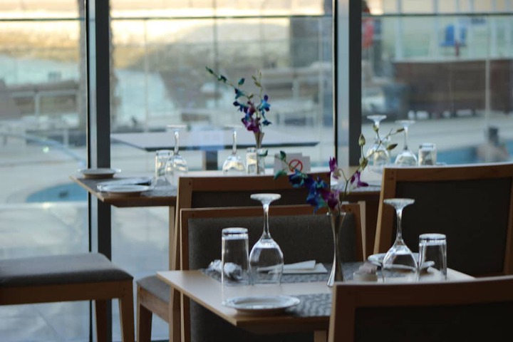 Dining 70 of 83