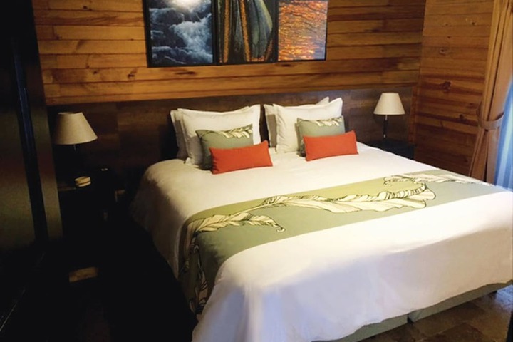 Room 17 of 49