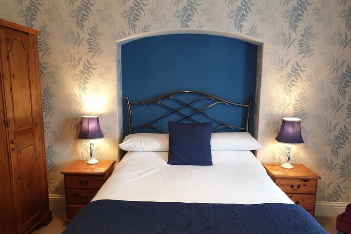 Room 3 of 56