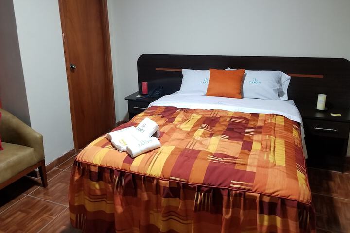 Room 10 of 37