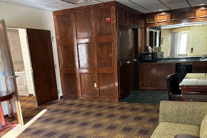 Hotel Interior 5 of 34