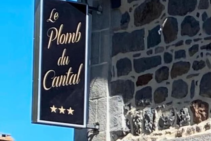 Hotel Restaurant Du Plomb du Cantal