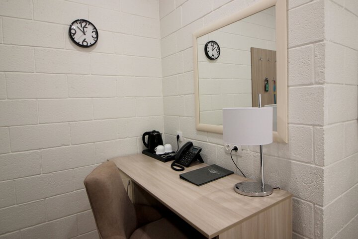 Room 17 of 35