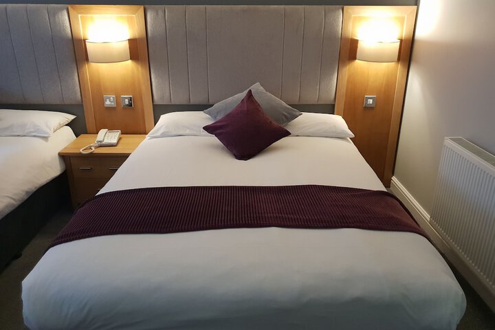 Room 32 of 75