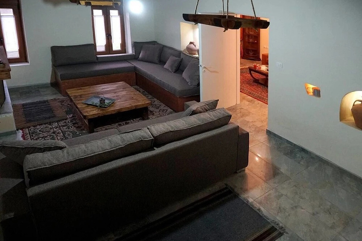 Room 2 of 19