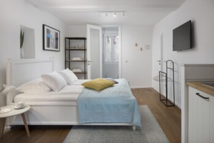 Room 217 of 306
