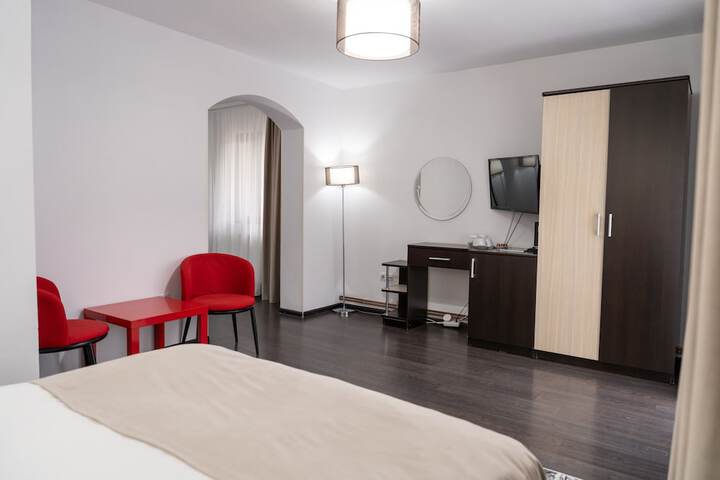 Room 15 of 51
