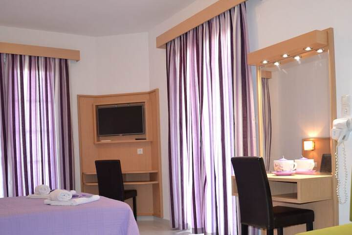 Room 15 of 34