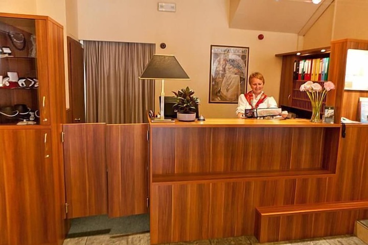 Hotel Lobby