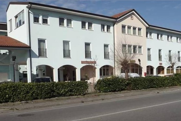 RistHotel Airport