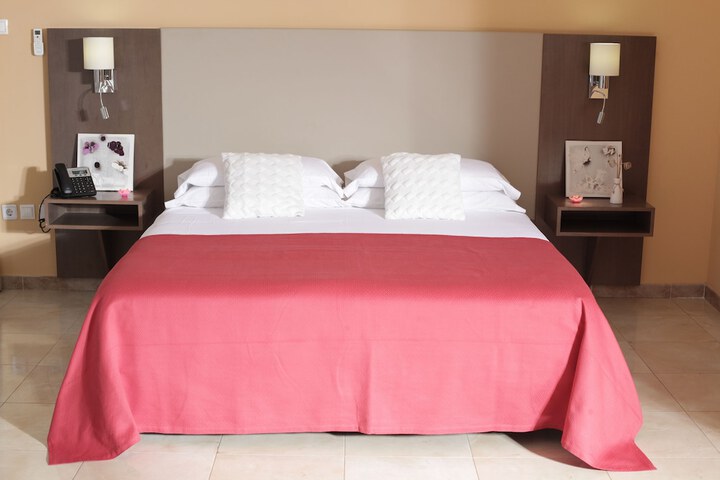 Room 3 of 18
