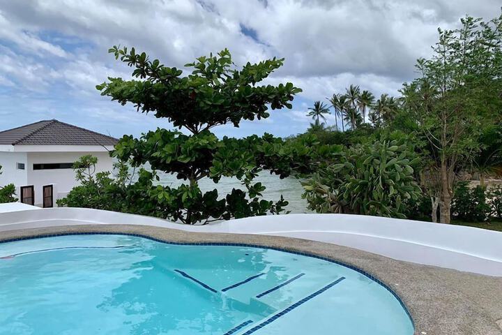 Pool 50 of 66