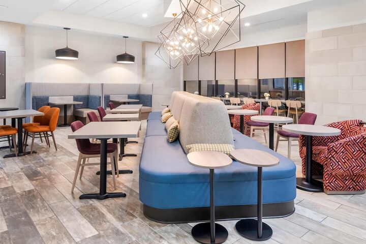 Breakfast/Coffee Service 65 of 90