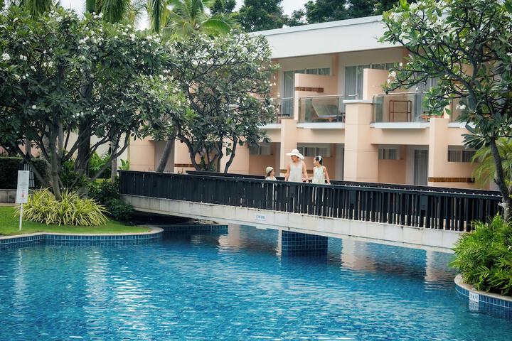 Hotel 163 of 170