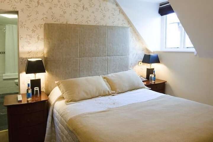 Room 6 of 58