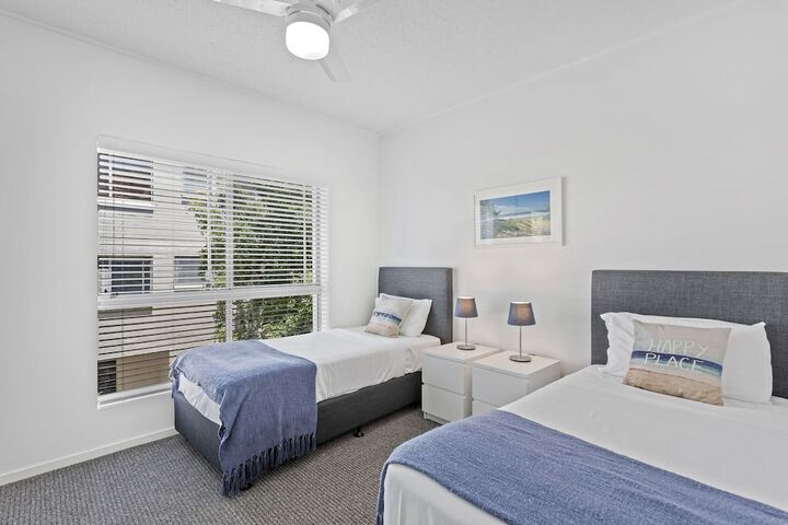 Room 4 of 62