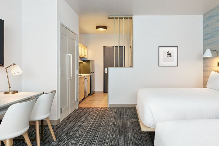 Room 9 of 65