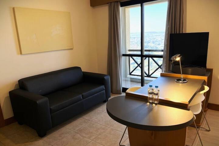 Room 42 of 96