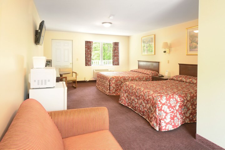 Room 25 of 106