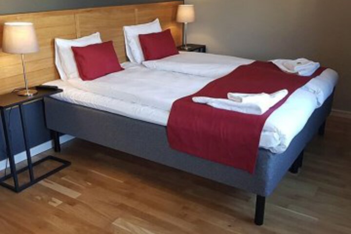 Room 16 of 35