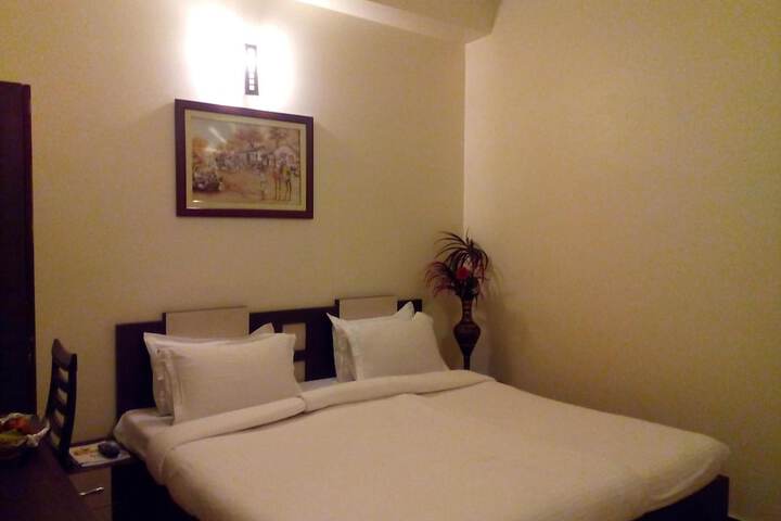 Room 21 of 57