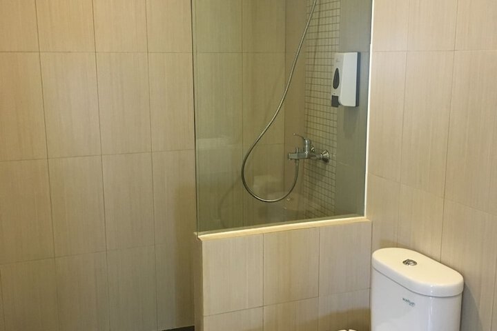 Room 18 of 34