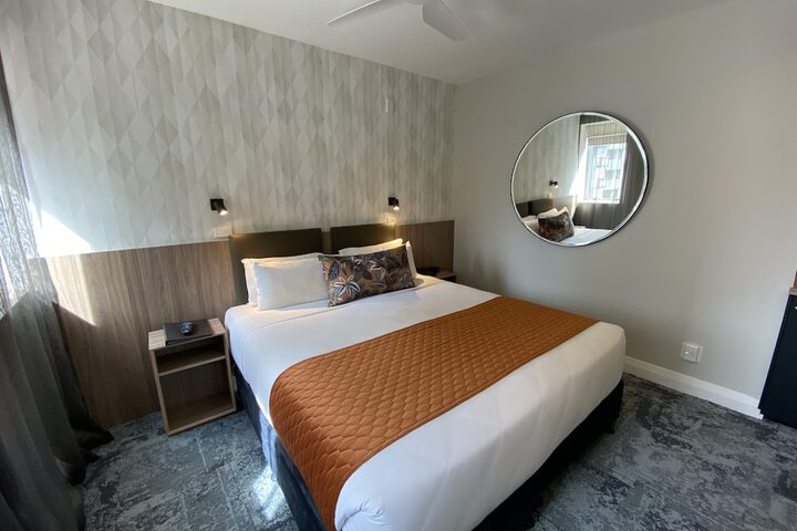 Room 16 of 116