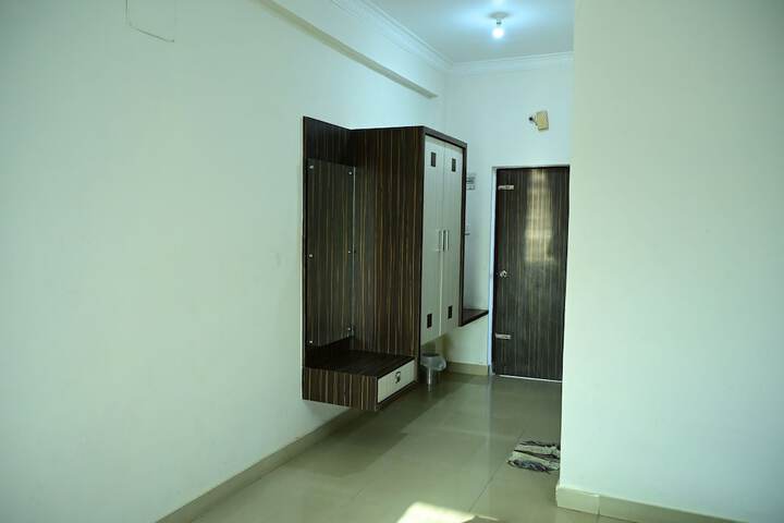 Room 14 of 40