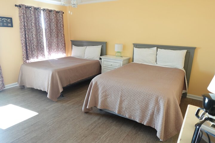 Room 46 of 282