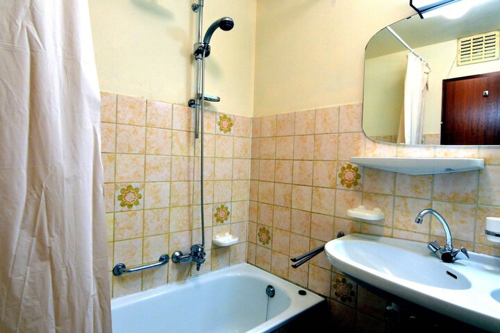 Room 20 of 39