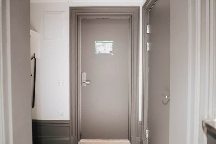 Ballroom/Hall 98 of 108