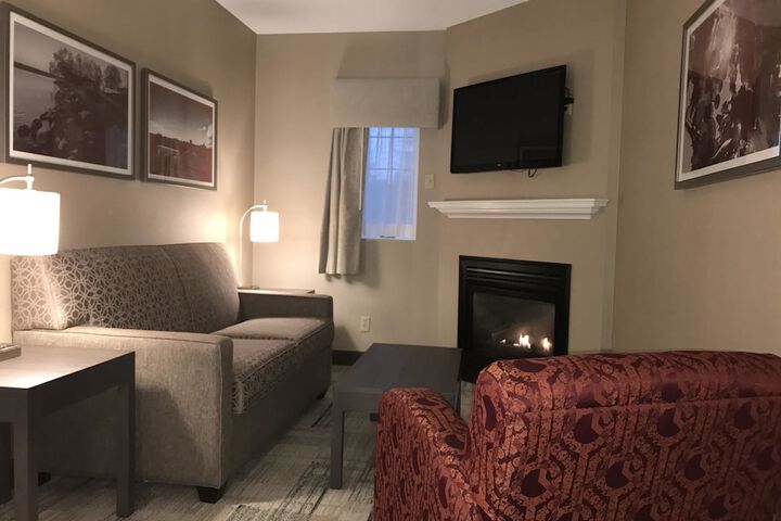 Room 12 of 51
