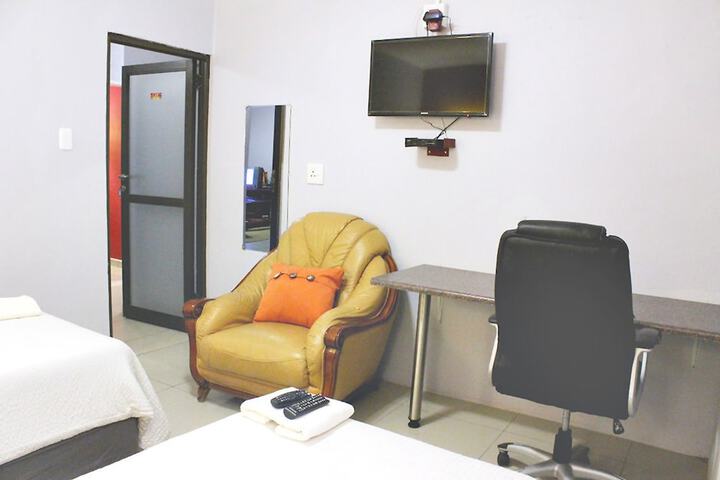 Room 18 of 33