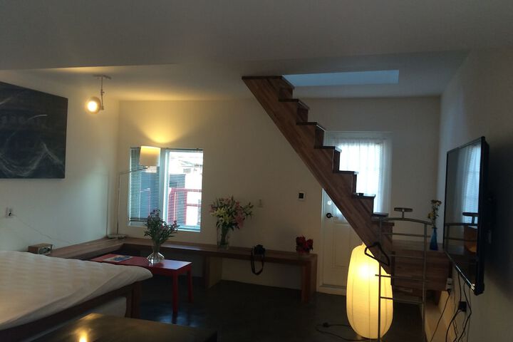 Room 25 of 258