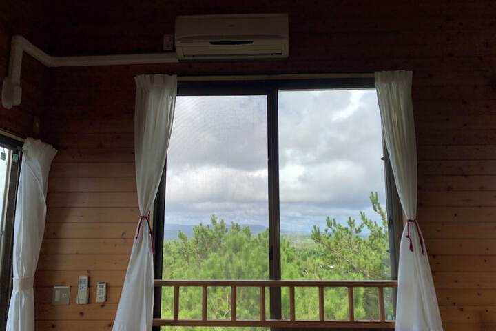 Room 15 of 32