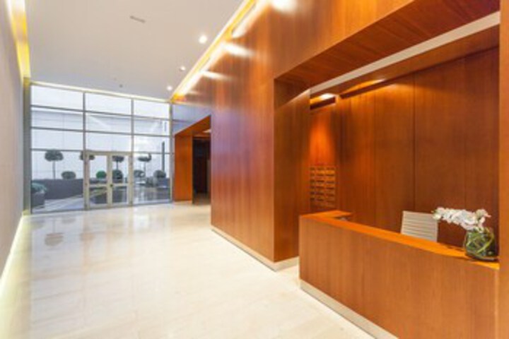 Gran Vía 1 by Home Club