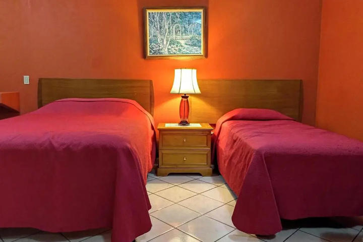 Room 2 of 21